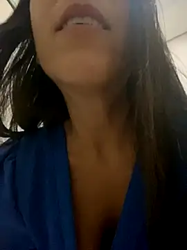 lucioliveira online show from November 17, 2025, 3:18 pm