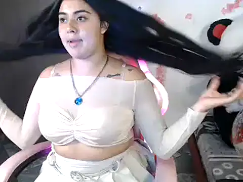 sophiadaza666 online show from April 19, 2026, 11:40 pm