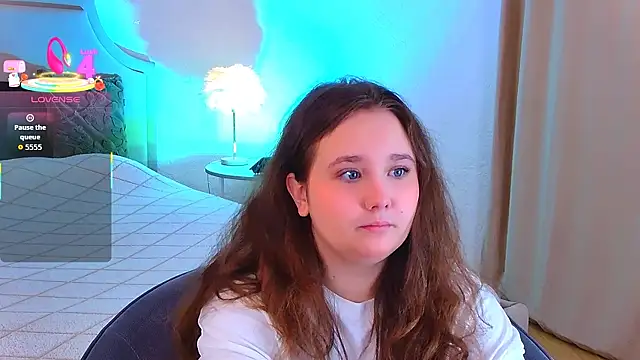 VelvetVixenCute online show from September 23, 2025, 5:21 am