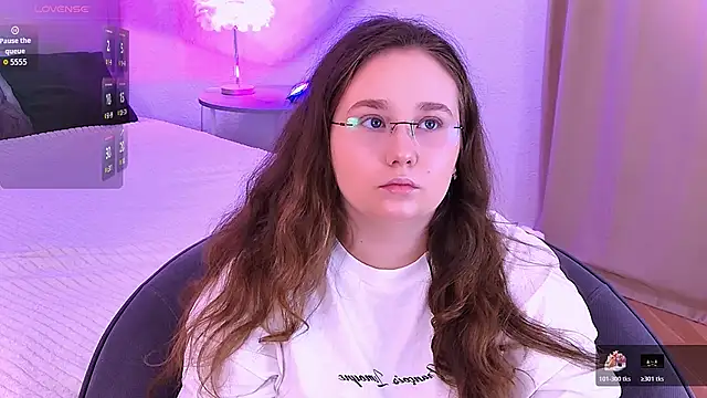 VelvetVixenCute online show from October 20, 2025, 5:30 am