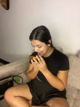 lunita sweet5 online show from September 10, 2025, 11:16 pm