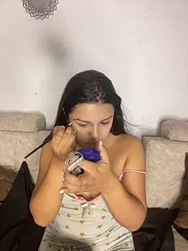 lunita sweet5 online show from November 21, 2025, 1:15 am