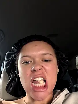 SHAUDiii online show from March 7, 2026, 1:52 pm