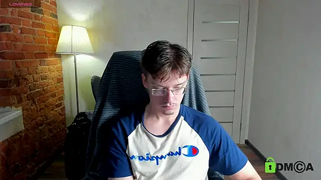 Harm Dick online show from December 14, 2025, 12:43 pm