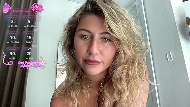 GoddessDove online show from November 25, 2025, 1:49 am