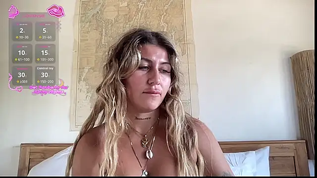 Snapshot of GoddessDove chatting on July 20, 2026, 2:37 am GoddessDove online show from July 20, 2026, 2:37 am