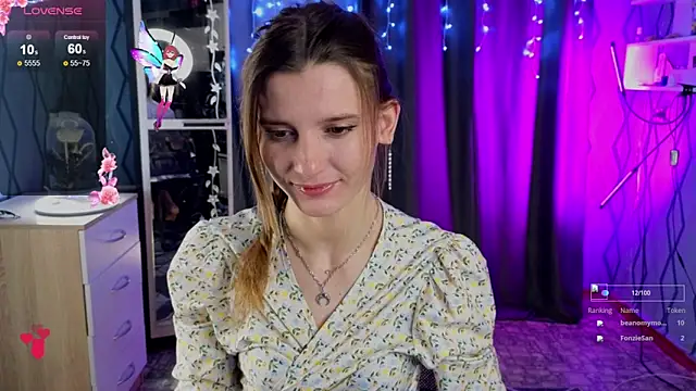 Snapshot of Vetta11 chatting on October 6, 2025, 9:23 pm Vetta11 online show from October 6, 2025, 9:23 pm