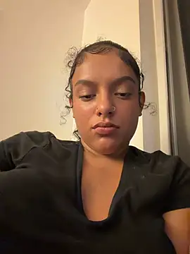 Snapshot of allybluee777 chatting on June 21, 2026, 3:42 am allybluee777 online show from June 21, 2026, 3:42 am