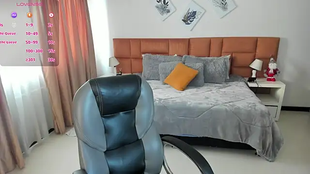 Snapshot of Catti_Brie chatting on November 22, 2025, 11:53 am Catti Brie online show from November 22, 2025, 11:53 am