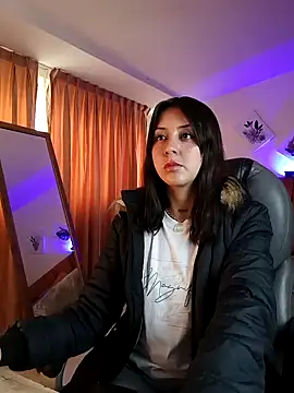 Snapshot of Catti_Brie chatting on November 29, 2025, 12:30 pm Catti Brie online show from November 29, 2025, 12:30 pm