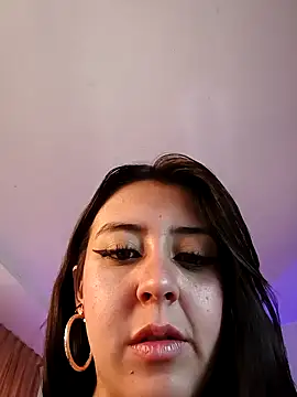 Snapshot of Catti_Brie chatting on November 30, 2025, 11:36 am Catti Brie online show from November 30, 2025, 11:36 am