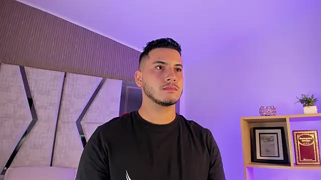 Snapshot of Axel_grey_ chatting on July 8, 2026, 12:31 pm Axel grey online show from July 8, 2026, 12:31 pm