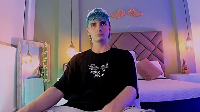 JaydenVillalobos online show from September 13, 2025, 7:46 pm