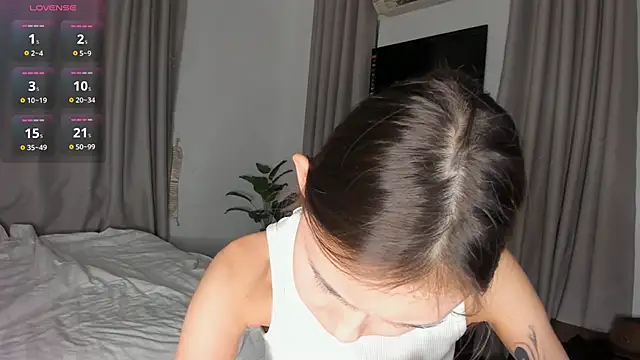 Amy Loveme online show from December 21, 2025, 11:23 pm