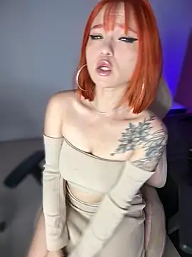 Snapshot of Alysson_LS chatting on October 23, 2025, 2:00 am Alysson LS online show from October 23, 2025, 2:00 am