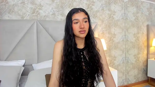 ValentiinaCruz online show from November 3, 2025, 6:31 pm