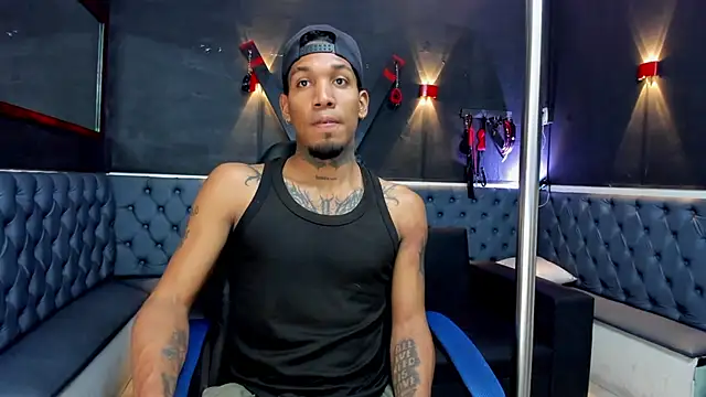 Snapshot of DIEGO_WICKED chatting on September 19, 2025, 7:14 pm DIEGO WICKED online show from September 19, 2025, 7:14 pm