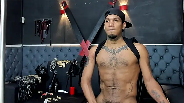 Snapshot of DIEGO_WICKED chatting on October 17, 2025, 12:30 pm DIEGO WICKED online show from October 17, 2025, 12:30 pm