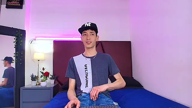 Ashton Myers online show from September 23, 2025, 7:39 pm