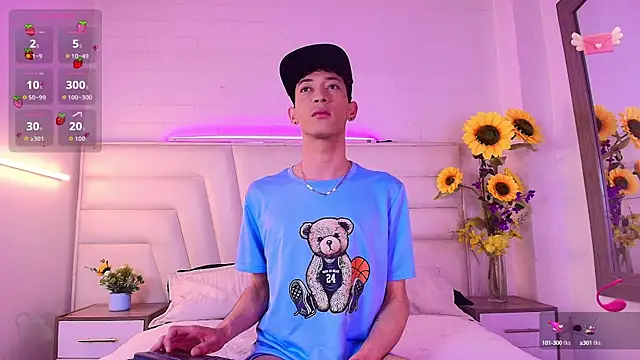 Ashton Myers online show from October 2, 2025, 9:11 pm