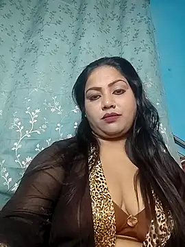 hornypriya696 online show from November 2, 2025, 7:16 pm