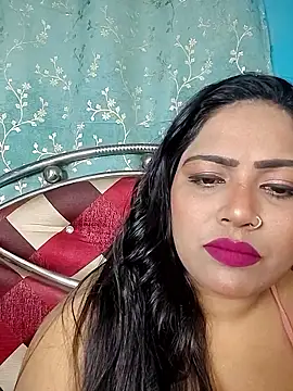 hornypriya696 online show from January 12, 2026, 6:13 pm