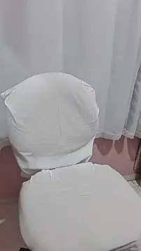  SexyPetite  online show from December 19, 2025, 8:05 pm