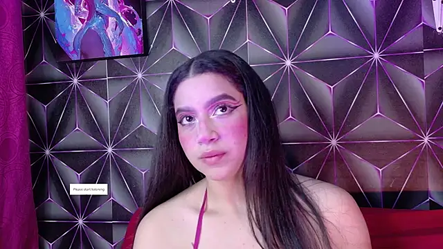 Megan Luxe online show from September 10, 2025, 4:01 am
