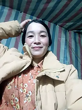 Bliss rose online show from November 6, 2025, 3:29 am