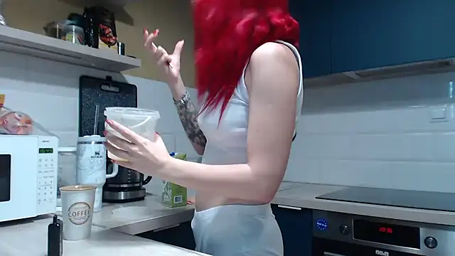 Arri elle online show from December 15, 2025, 11:42 pm