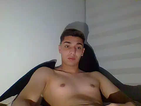 Linkimoli online show from May 3, 2026, 3:23 am