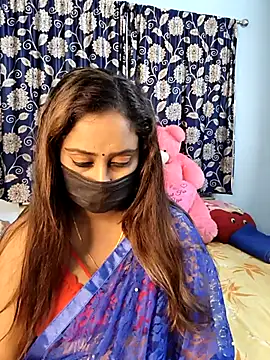 Cute-lusi online show from October 10, 2025, 10:53 pm