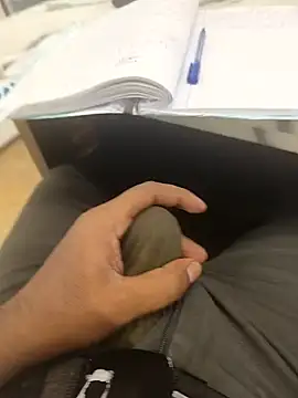 hotboy43339 online show from October 22, 2025, 3:29 am