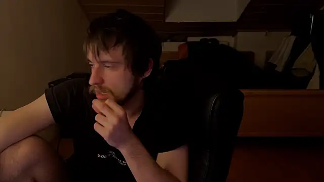 Snapshot of Bez3ybik chatting on February 3, 2026, 11:32 pm Bez3ybik online show from February 3, 2026, 11:32 pm