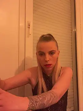 BrumeLove online show from April 12, 2026, 7:30 pm