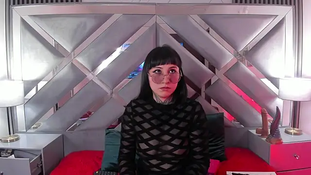 Snapshot of Ravenna666_ chatting on February 25, 2026, 8:29 pm Ravenna666 online show from February 25, 2026, 8:29 pm