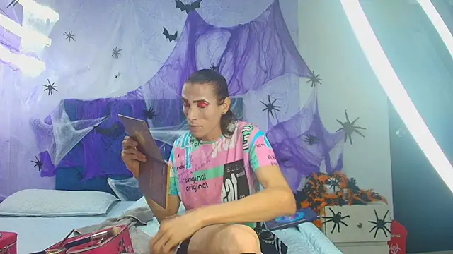 Snapshot of shantala_nastasiia chatting on October 9, 2025, 1:09 pm shantala nastasiia online show from October 9, 2025, 1:09 pm