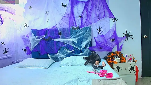 Snapshot of shantala_nastasiia chatting on October 16, 2025, 12:39 pm shantala nastasiia online show from October 16, 2025, 12:39 pm