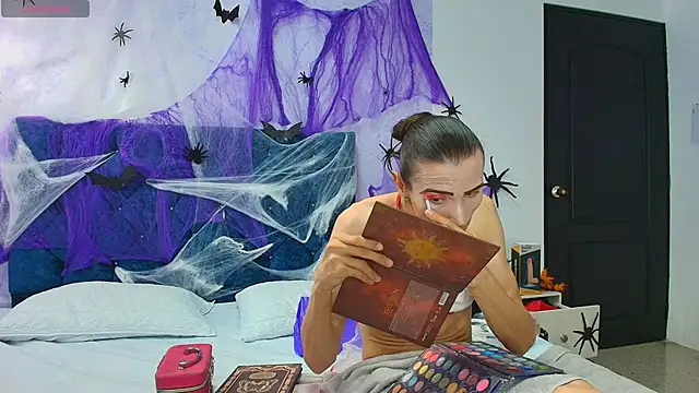 Snapshot of shantala_nastasiia chatting on October 21, 2025, 12:39 pm shantala nastasiia online show from October 21, 2025, 12:39 pm