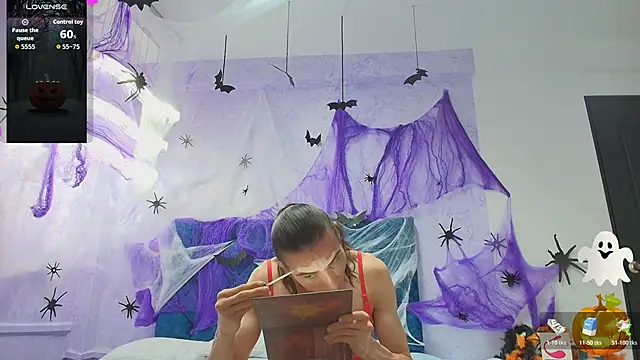 Snapshot of shantala_nastasiia chatting on November 2, 2025, 12:40 pm shantala nastasiia online show from November 2, 2025, 12:40 pm