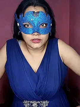 Snapshot of MEERAcle chatting on October 9, 2025, 4:16 pm MEERAcle online show from October 9, 2025, 4:16 pm