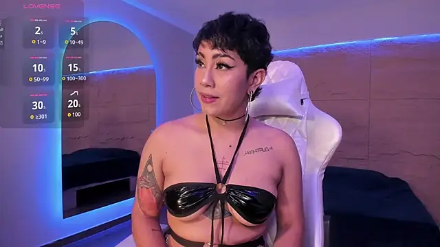 ZahaRose online show from October 11, 2025, 5:00 pm