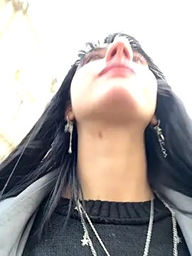 Only April online show from September 17, 2025, 2:19 pm