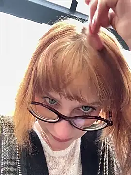 Only April online show from October 4, 2025, 1:20 pm