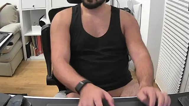 Velvetvoyager69 online show from November 4, 2025, 5:56 pm