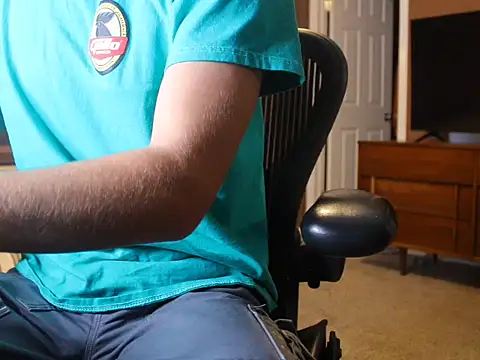 jjjjjfive online show from November 6, 2025, 3:07 am