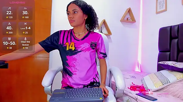 miiarod online show from October 1, 2025, 9:21 pm