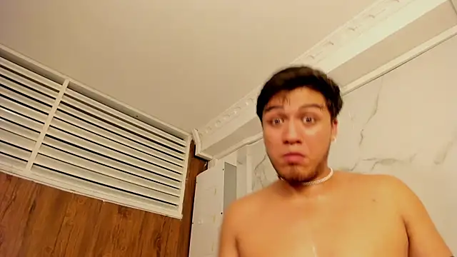 juanmechanic  online show from November 15, 2025, 10:56 am