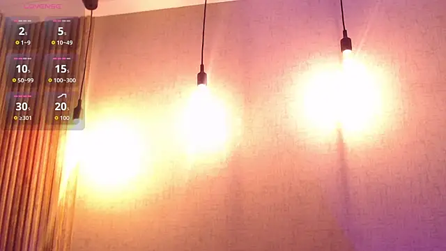 KimGarces online show from October 21, 2025, 8:53 pm