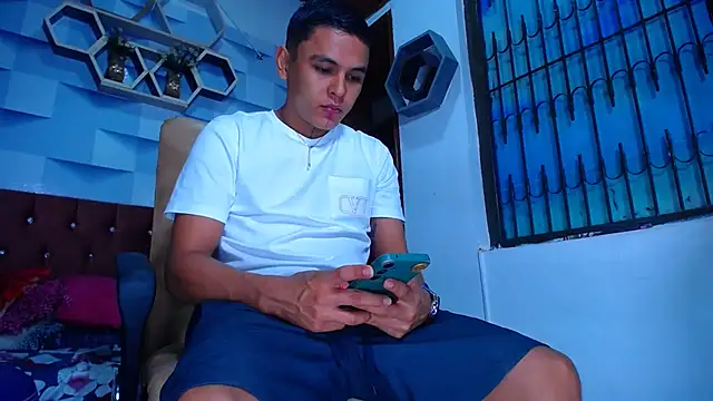 Snapshot of angelss_666 chatting on February 4, 2026, 4:18 am angelss 666 online show from February 4, 2026, 4:18 am